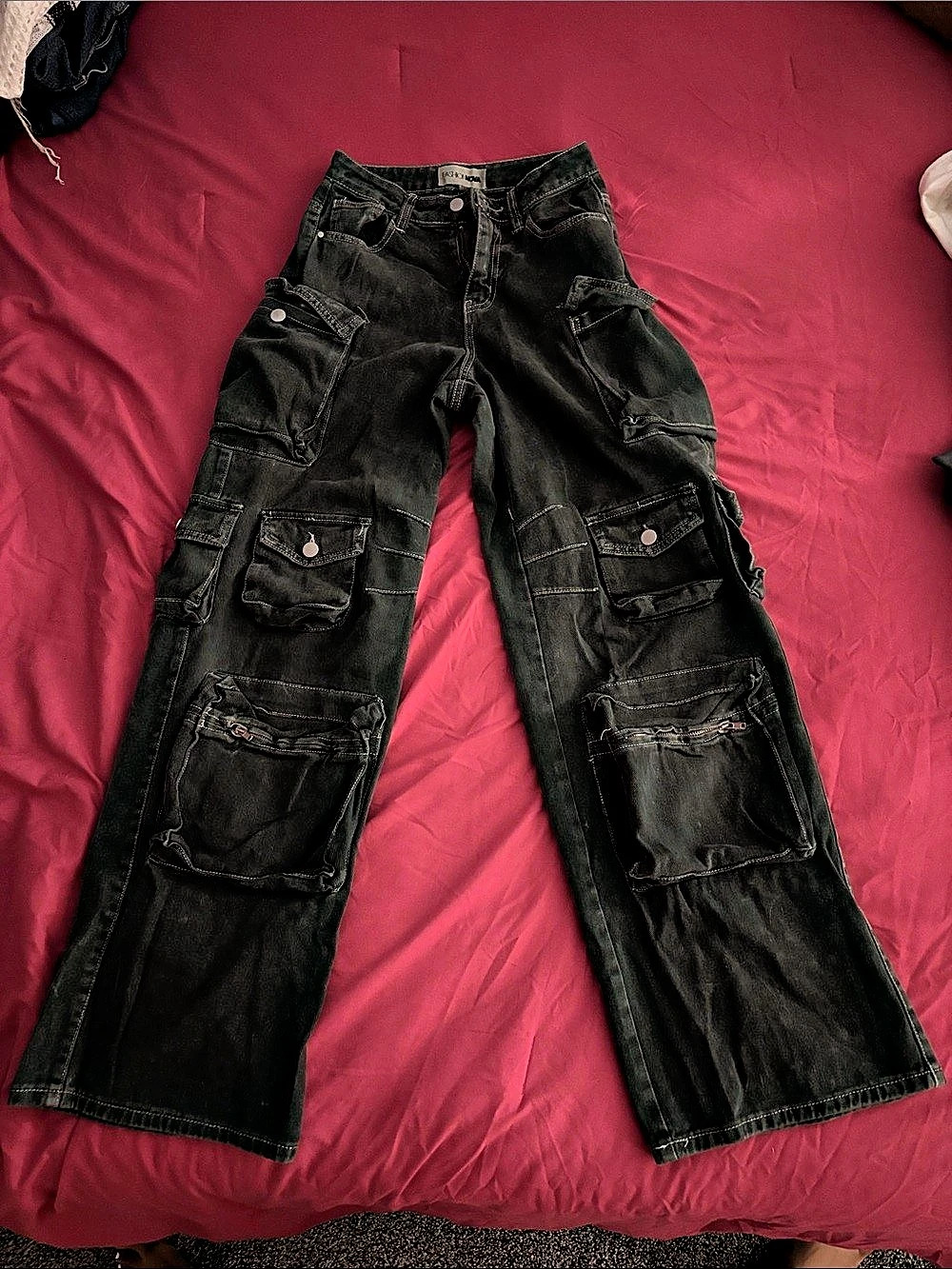 Fashion Nova Wide Leg Cargo Pants in dark grey Size 0